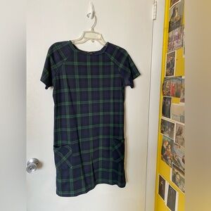 New Look Plaid Short Sleeve Shift Dress with Pockets